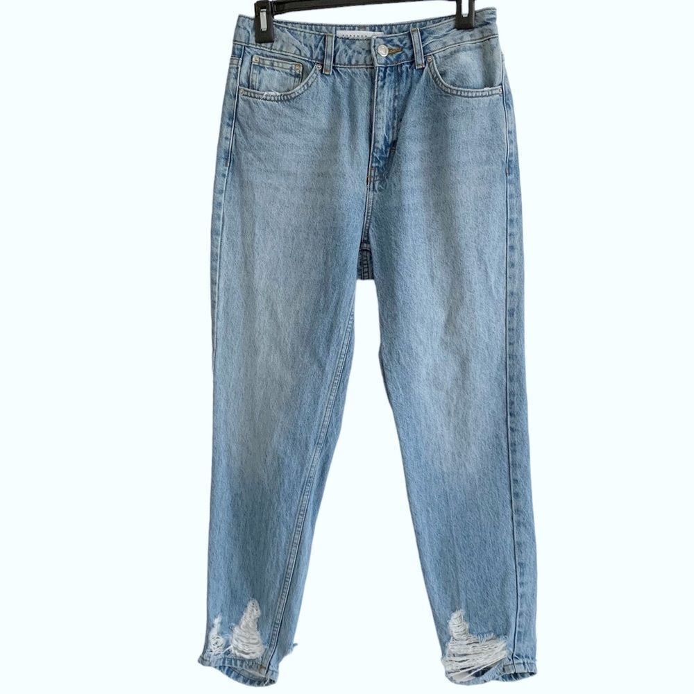 TOPSHOP Mom Jeans! Size 28.